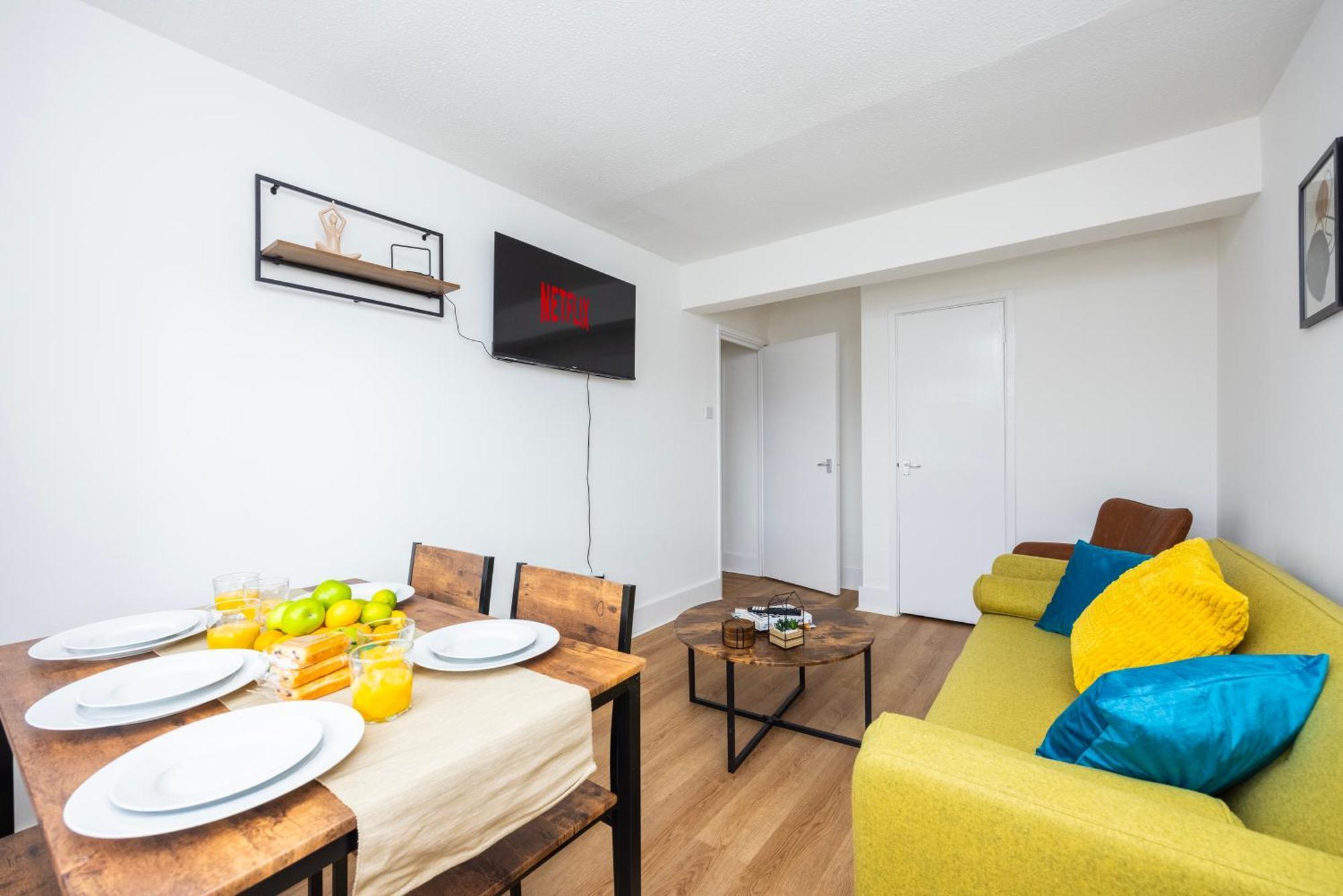לונדון Excel O2 Stunning Large 3 Bedroom Apartment With Balcony מראה חיצוני תמונה